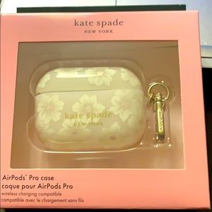 Kate Spade ♠️ AirPods Pro case